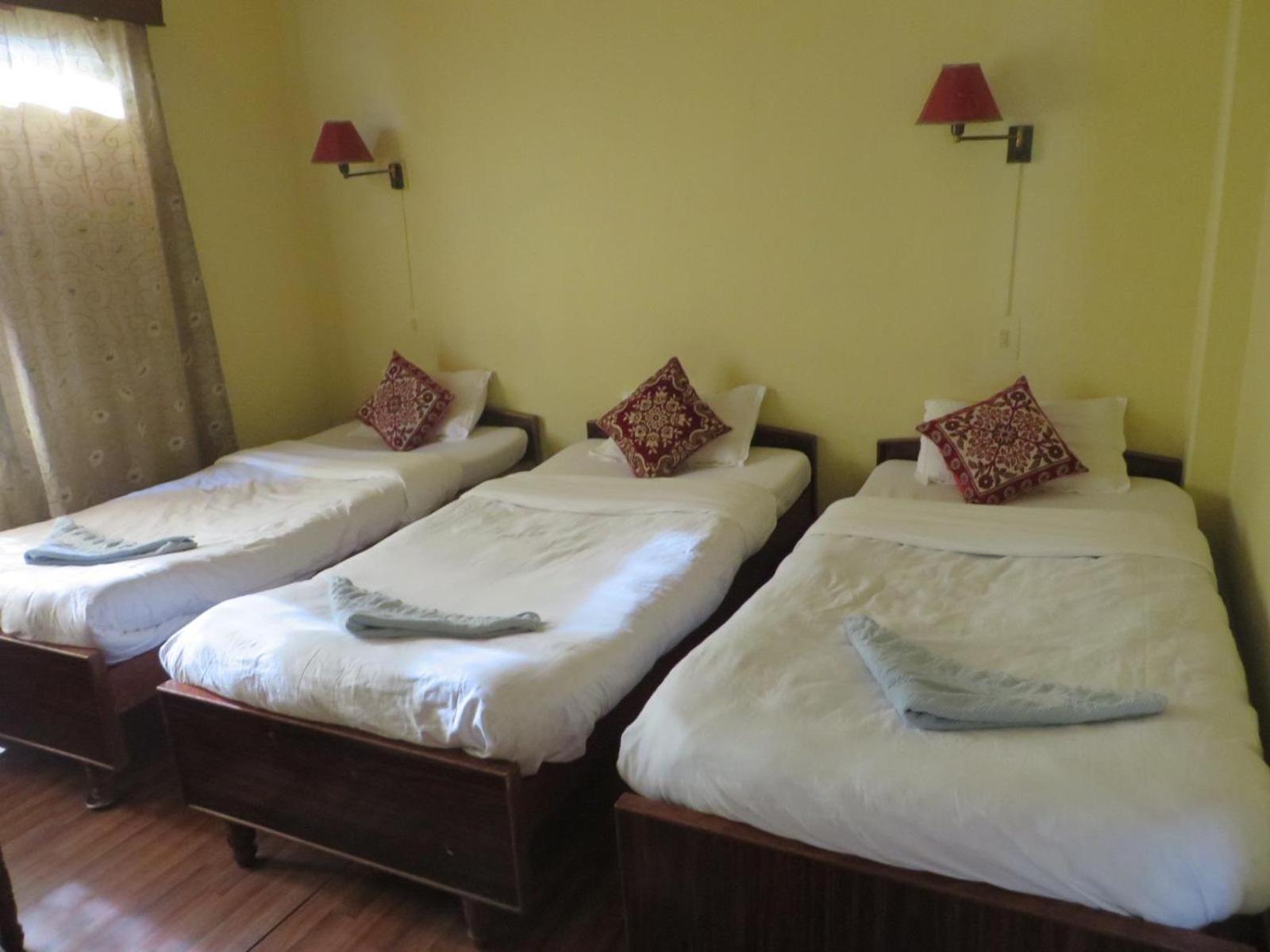 New United Hotel Pokhara Kültér fotó